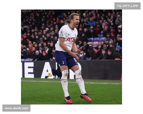 国际足联俱乐部世界杯热刺凯恩禁区外远射